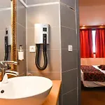 Brit Confort Hotel 3*