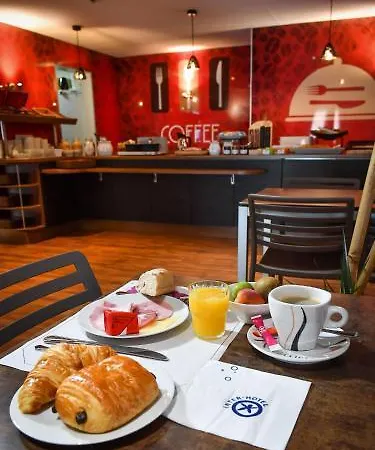 Brit Confort Saint-lô Hotel