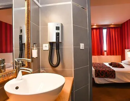 Brit Confort Hotel 3*