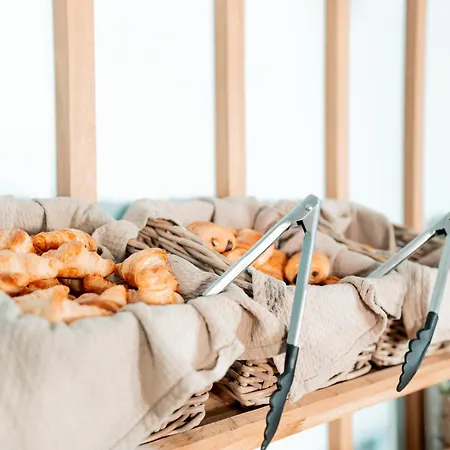 Hotel Brit Confort Saint-Lô