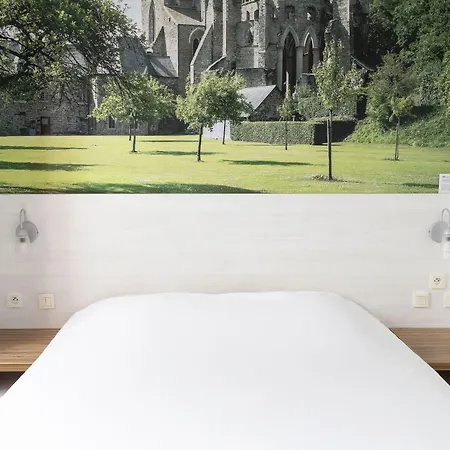 Hotel Brit Confort Saint-lô 3*