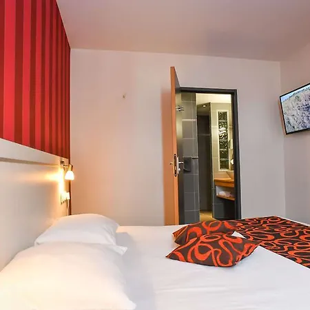 Hotel Brit Confort 3*
