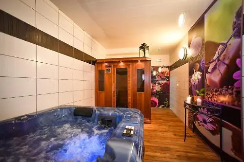 Brit Confort 3* Saint-Lo