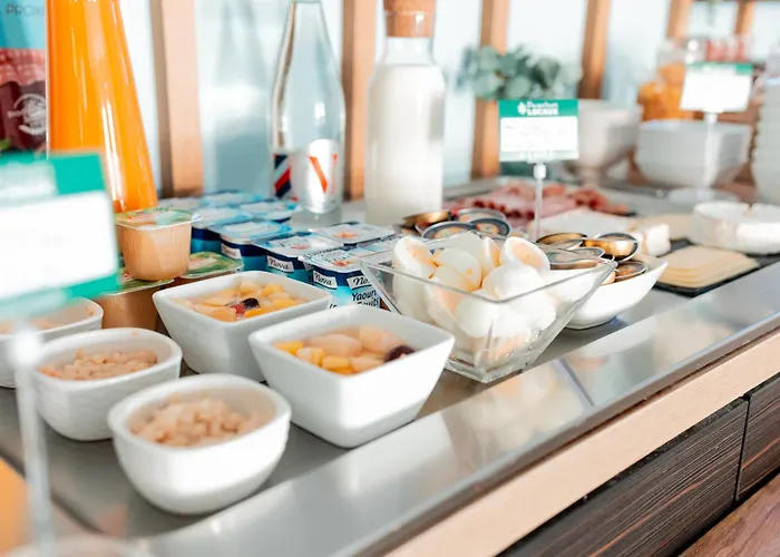 Ξενοδοχείο Brit Confort 3*