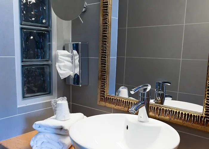 Brit Confort Ξενοδοχείο