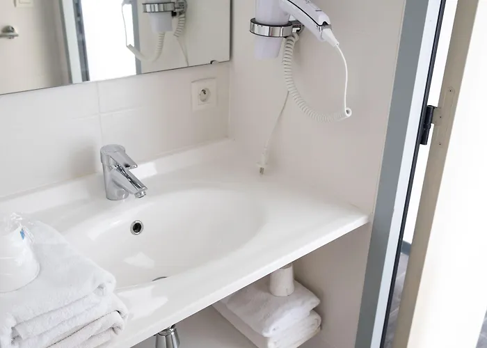 Hotel Brit Confort Saint-Lo