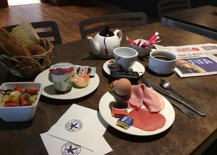 Hotel Brit Confort Saint-Lo